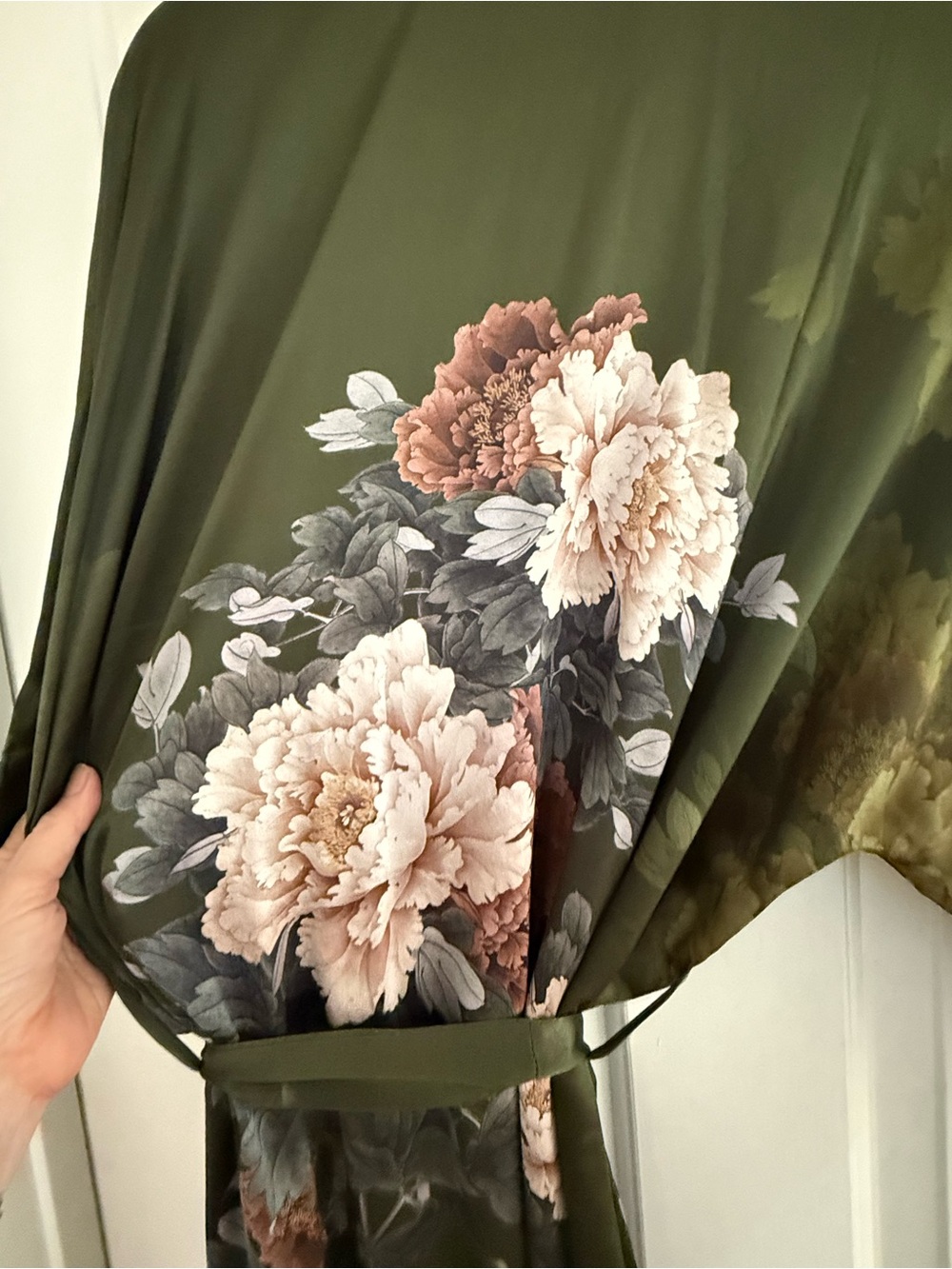 SILK KEINA LONG KIMONO ROBE Green Peonies NWT - Picture 11 of 12